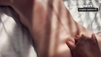 Я попрошу пасынка сделать мне массаж, и он согласится, ведь я без трусиков