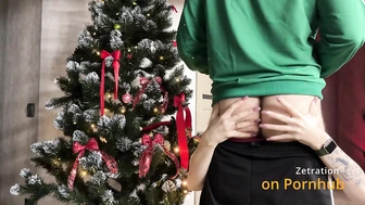 Наглая измена в новый год! Пока муж лошок ищет горошек, жена сосет своему другу